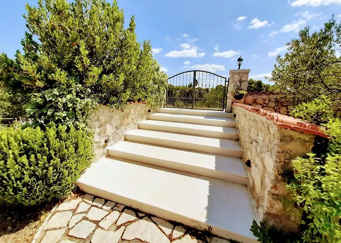 Subasic בית נופש זלארין